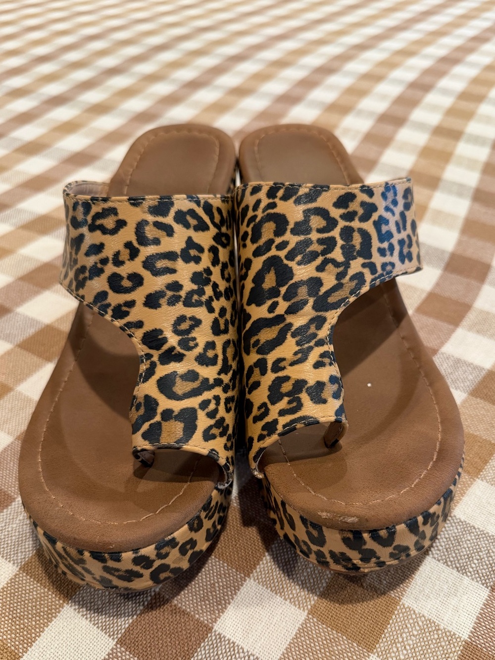 Leopard Print Platform Wedge Sandals Casual Resort Style Size 8